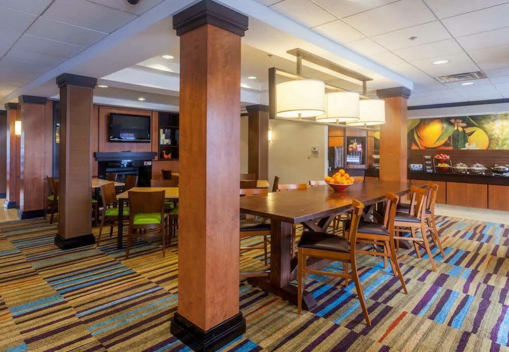 Fairfield Inn & Suites By Marriott Omaha Downtown Экстерьер фото