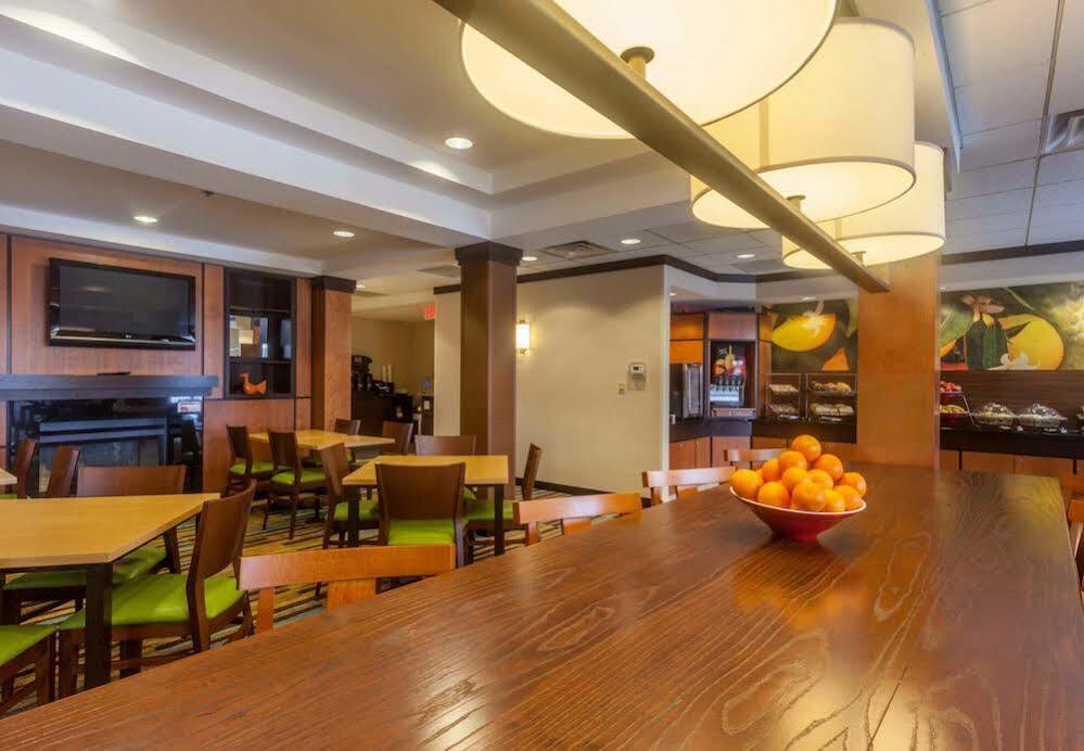 Fairfield Inn & Suites By Marriott Omaha Downtown Экстерьер фото